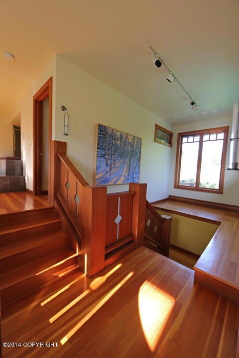 Custom Fir Hardwood details throughout
