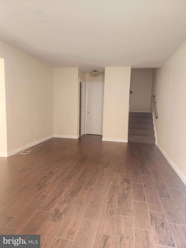 3883 Havenwood Place unit D, Alexandria, VA 22309 - photo 2