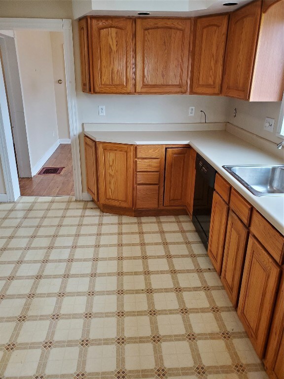 43 Moeller St, Binghamton, NY 13904 - photo 3