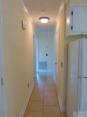 Hallway to Beds/Baths