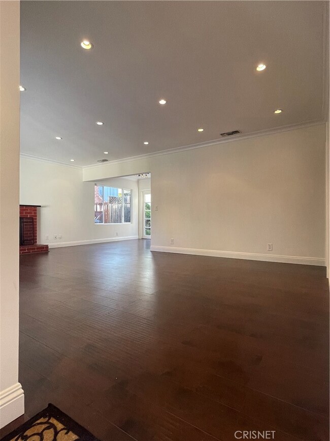 21316 Celes St, Woodland Hills, CA 91364 - photo 6