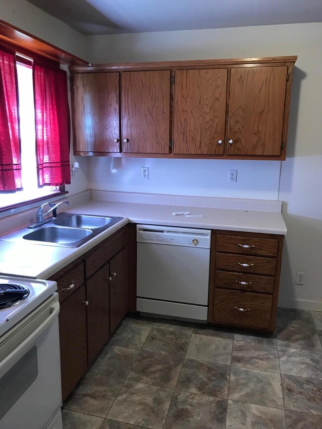 609 Oak Dr, Manchester, TN 37355 - photo 4