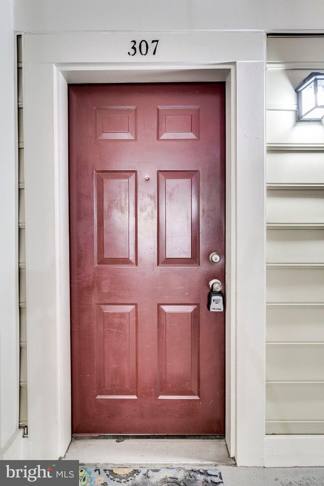 Quaker Hill Community unit 307, Alexandria, VA 22314 - photo 6