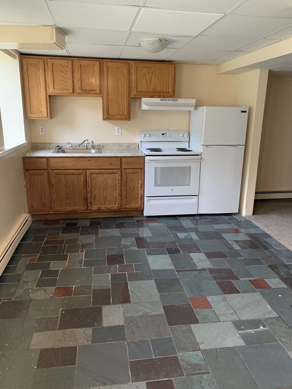 65 Curve St unit 7, Millis, MA 02054 - photo 5