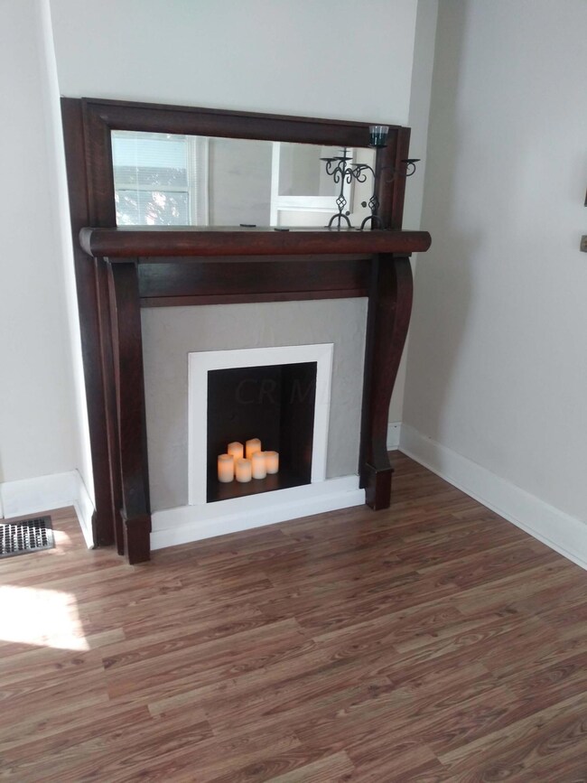 weber 1483 mantle