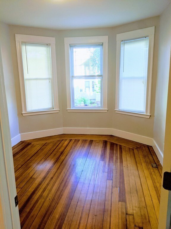 48 Leach St unit 1, Salem, MA 01970 - photo 5