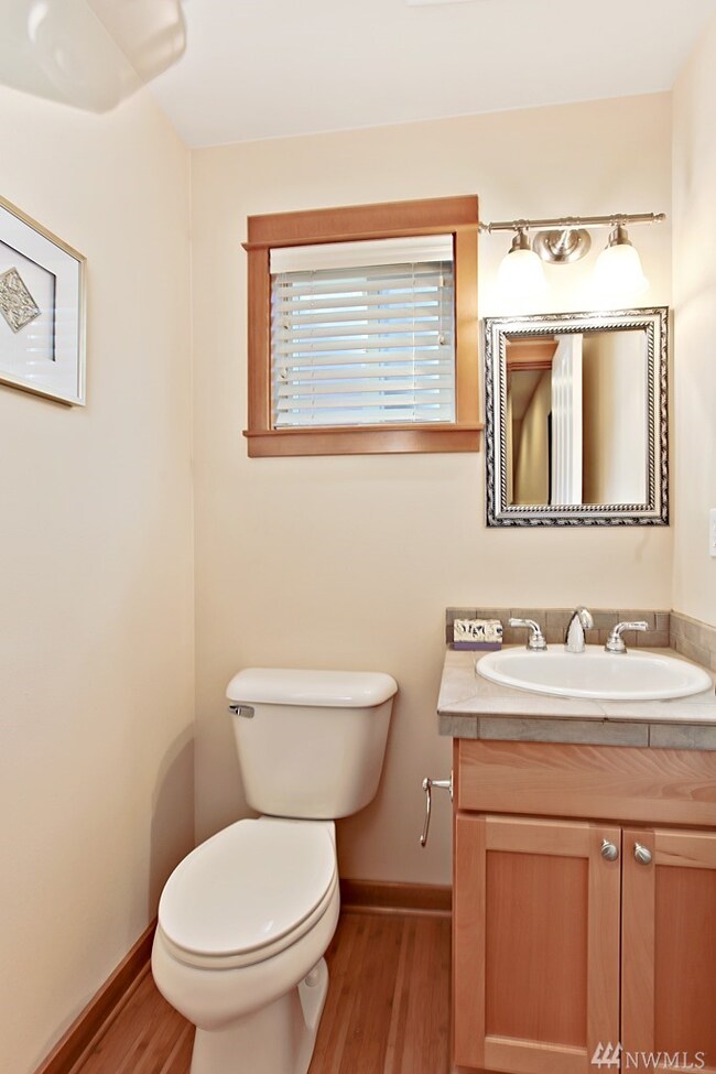 5218 Puget Blvd SW unit C, Seattle, WA 98106 - photo 7