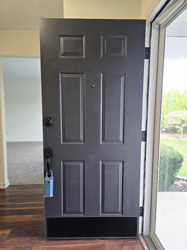 2755 Rustling Oak Blvd, Hilliard, OH 43026 - photo 2