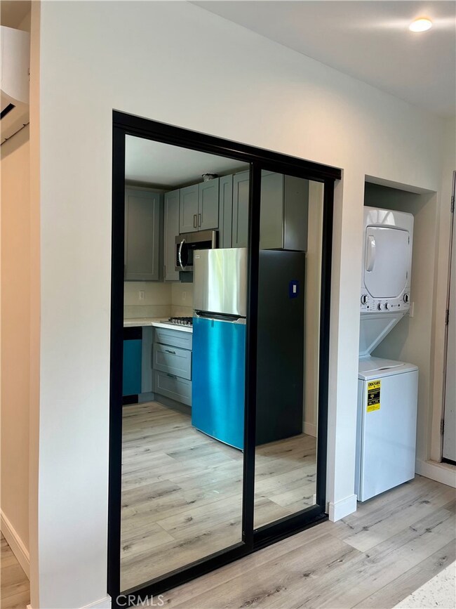 20757 Clark St, Los Angeles, CA 91367 - photo 3