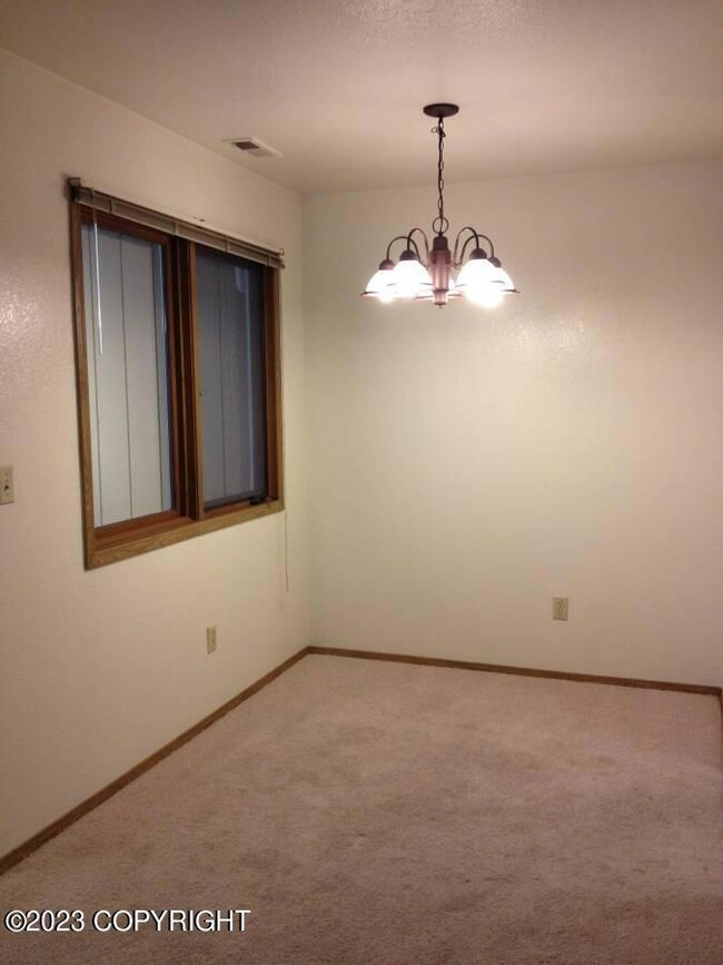 6 dining area