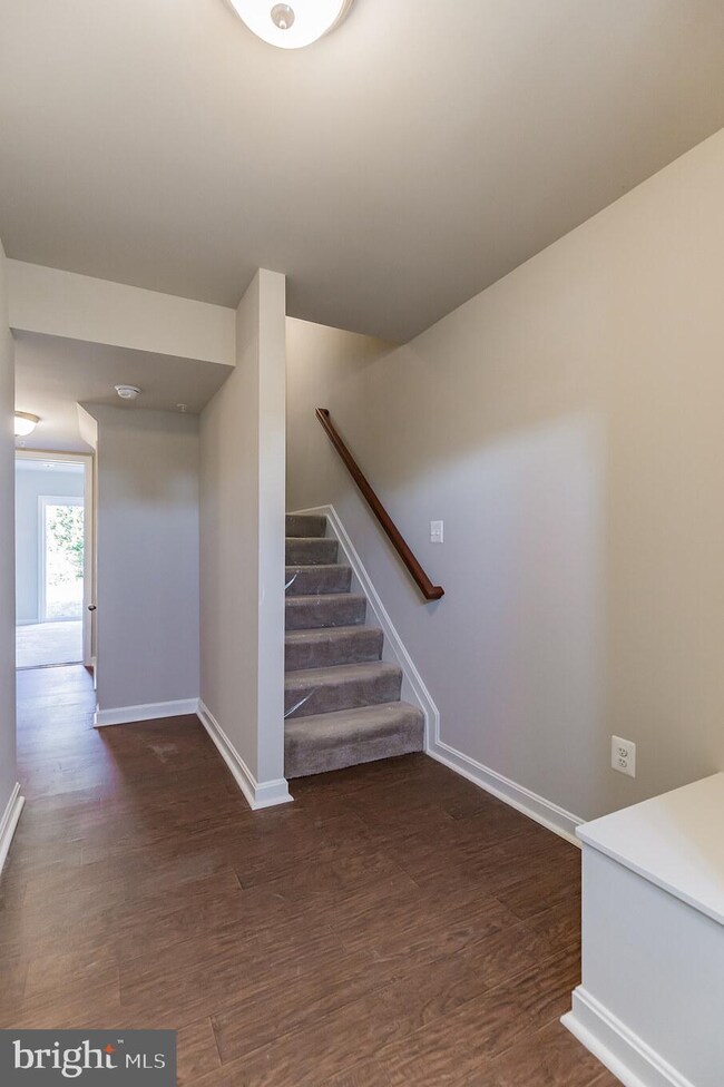 22502 E Maxine Way, Great Mills, MD 20634 - photo 2