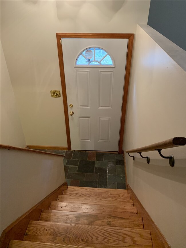 11 Dolores Ave, Derry, NH 03038 - photo 3