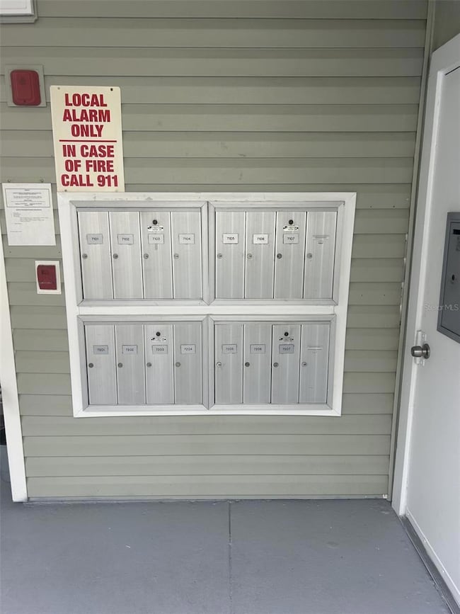 Building Mailbox central location