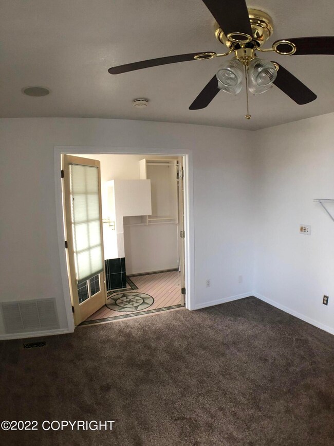 6940 Cape Lisburne Loop, Anchorage, AK 99504 - photo 7