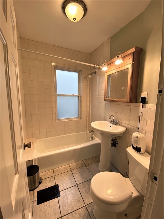 46 Gold Star Rd unit 1, Cambridge, MA 02140 - photo 7