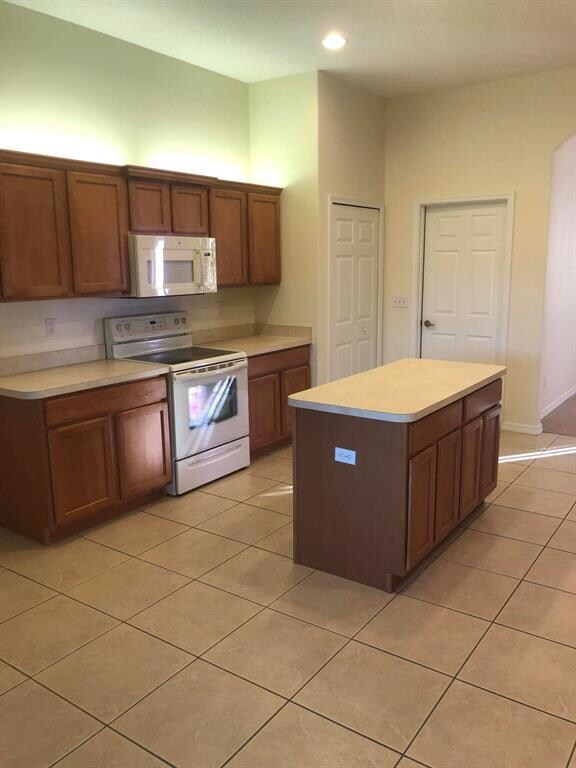 4186 SW Jarmer Rd, Port Saint Lucie, FL 34953 - photo 5