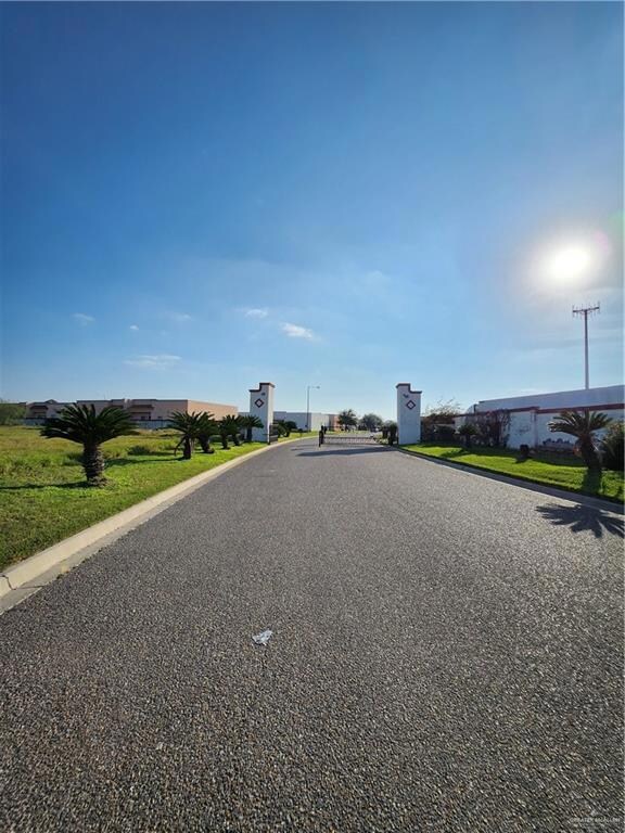 2913 Allen Dr, Edinburg, TX 78539 - photo 3