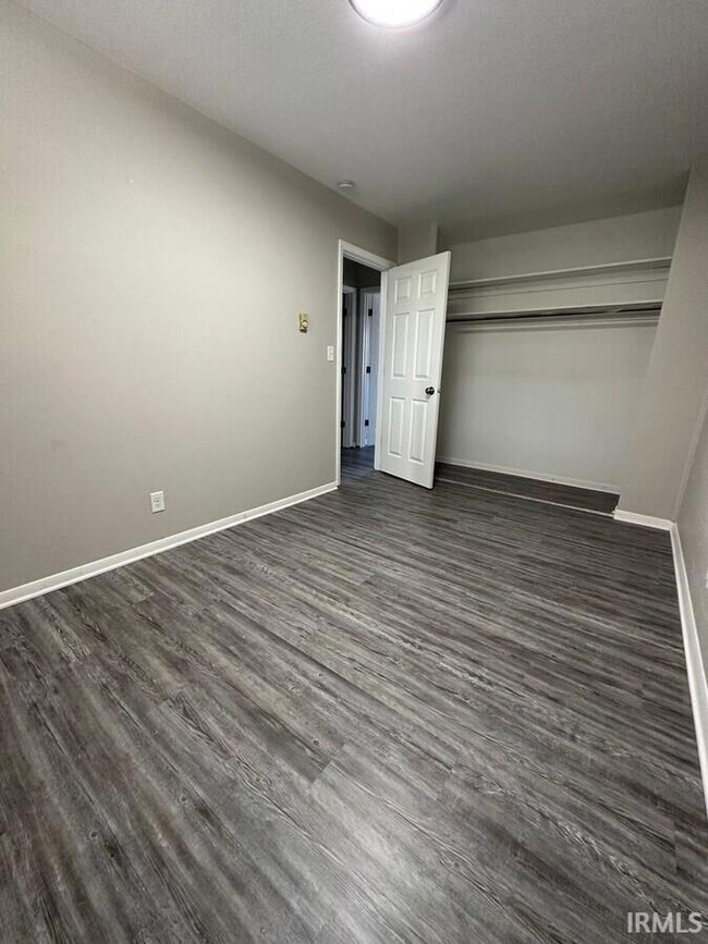 420 Tinkler St, Lafayette, IN 47904 - photo 2