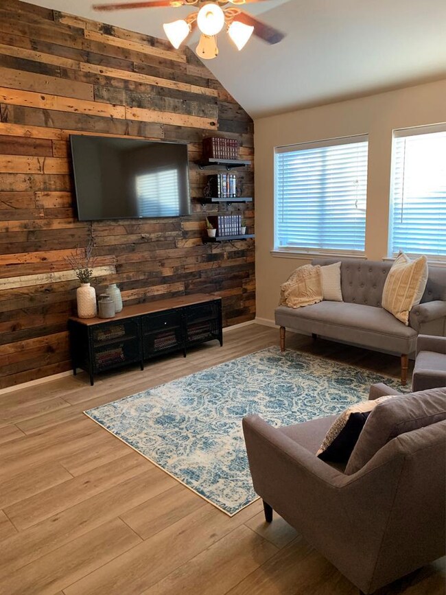 218 Silo St, San Marcos, TX 78666 - photo 3