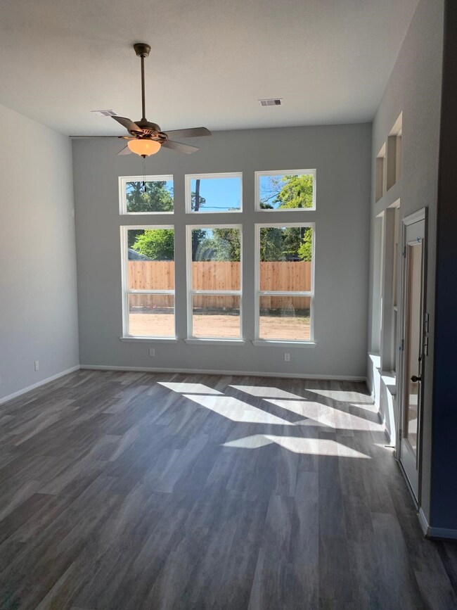 15419 Lakewood Terrace Dr, Tomball, TX 77377 - photo 3