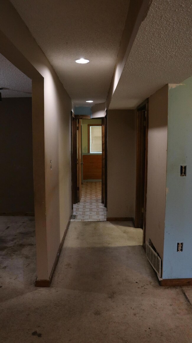 10339 Tamarack St NW, Coon Rapids, MN 55433 - photo 6