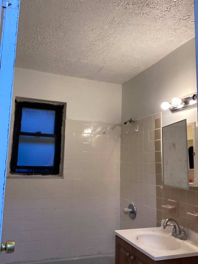 708 Boulevard E unit B1, Weehawken, NJ 07086 - photo 5