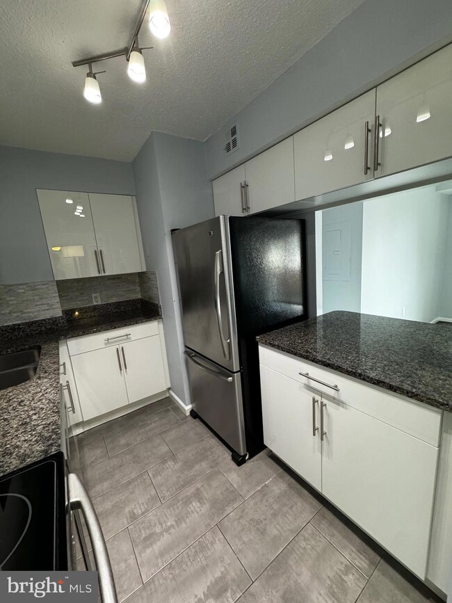 Woodbury Heights Condominium unit 1201, Arlington, VA 22201 - photo 7