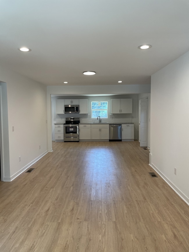 520 Oak St, Shelbyville, TN 37160 - photo 3