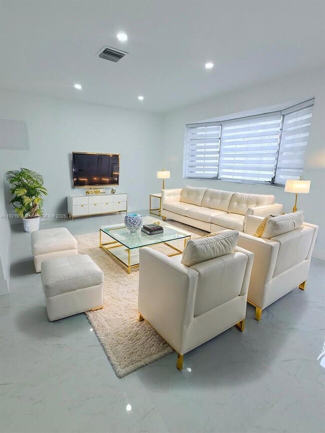 4240 SW 27th St unit 1, West Park, FL 33023 - photo 4