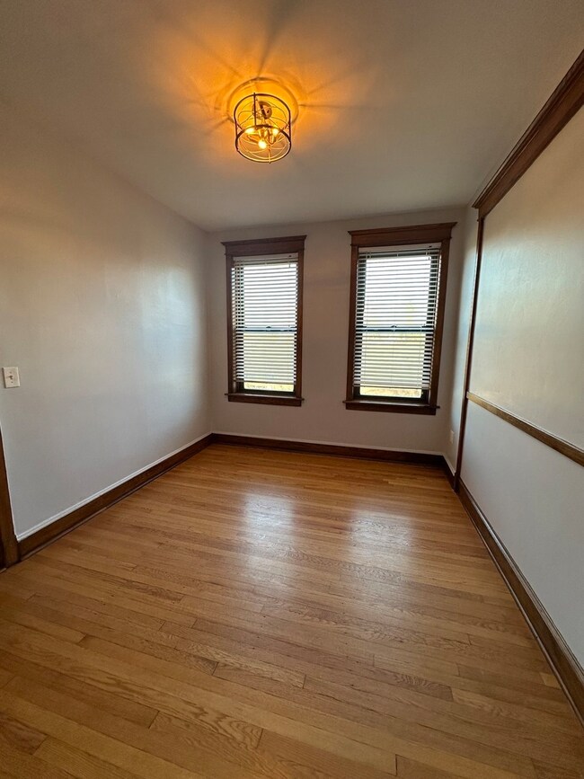 1949 W Grace St unit 2E, Chicago, IL 60613 - photo 7