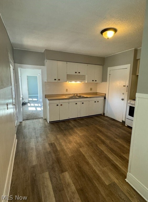 29435 Euclid Ave unit 2 UP WEST, Wickliffe, OH 44092 - photo 2