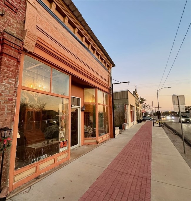 720 S Main, Calvert, TX 77837 - photo 2