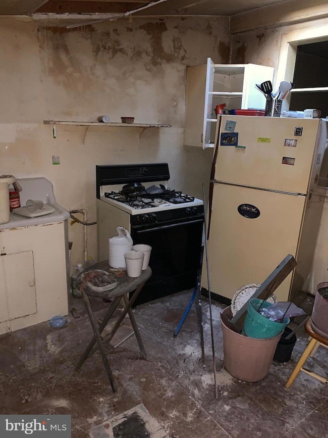 607 Wyeth St, Baltimore, MD 21230 - photo 7