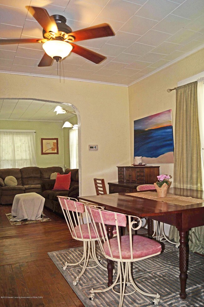 1817 Davis Ave, Lansing, MI 48910 - photo 6