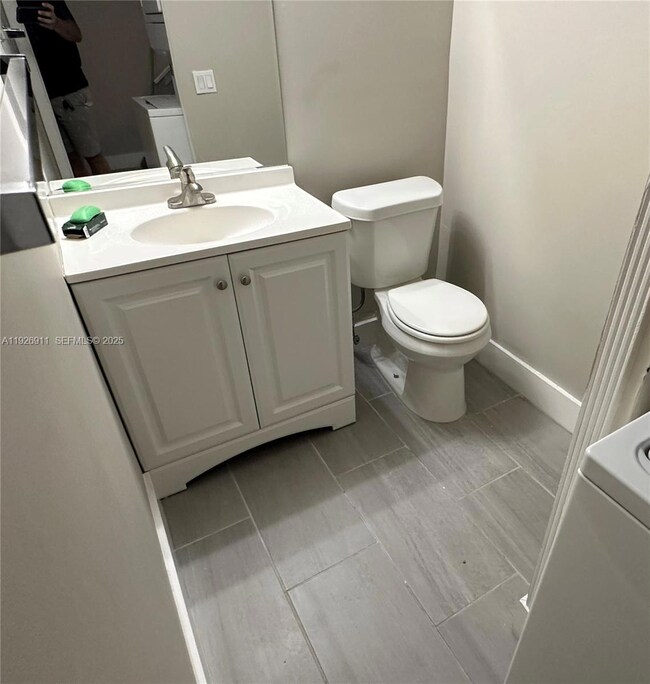 250 NW 107th Ave unit 202, Miami, FL 33172 - photo 6