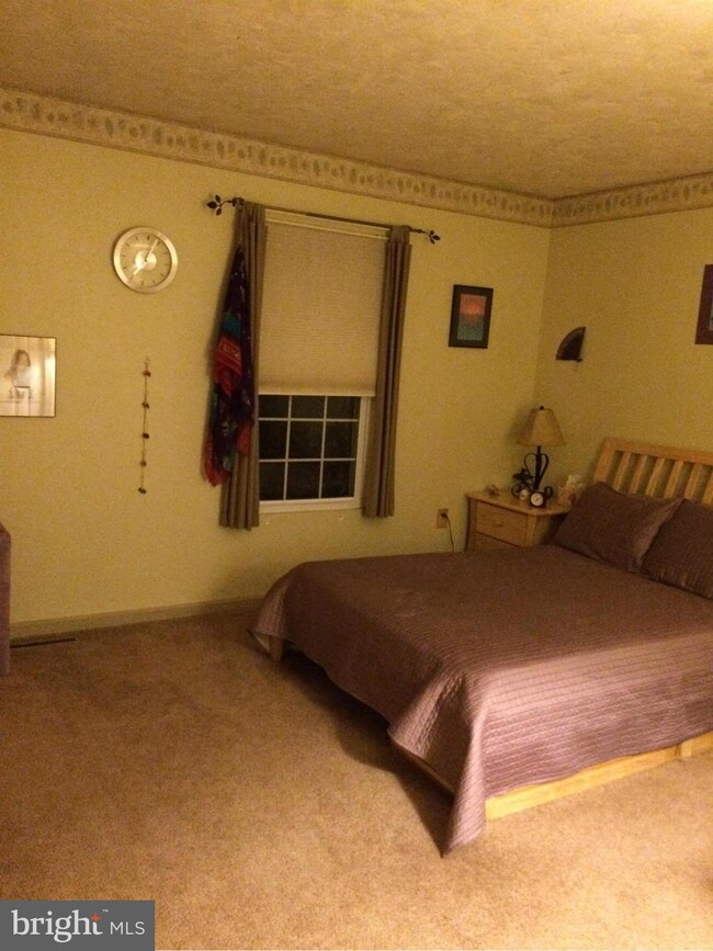 2612 Banbury Ln, Chambersburg, PA 17202 - photo 6