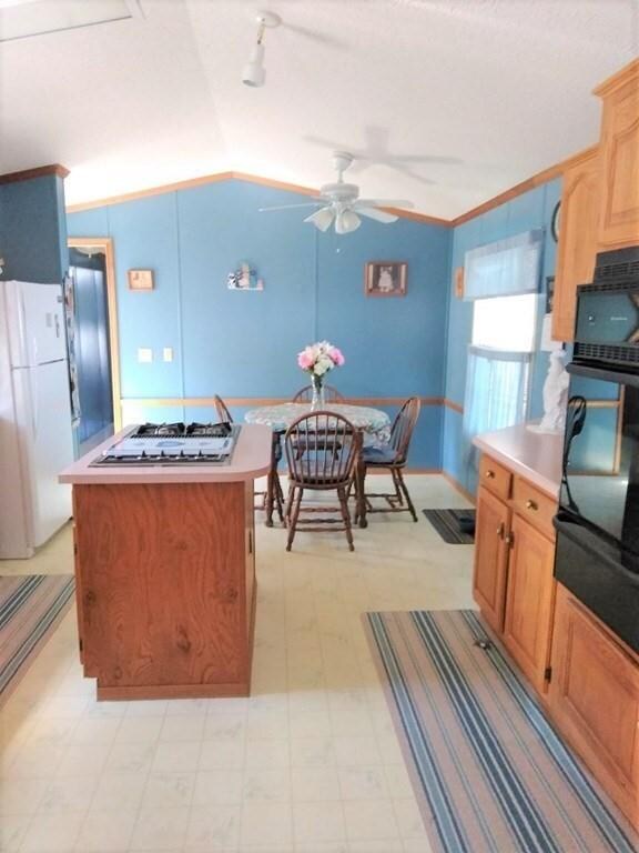 193 Tremont St unit 88, Taunton, MA 02780 - photo 5