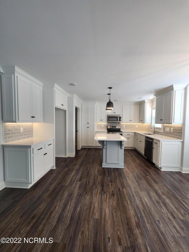 2806 Stamford Ct, Winterville, NC 28590 - photo 3