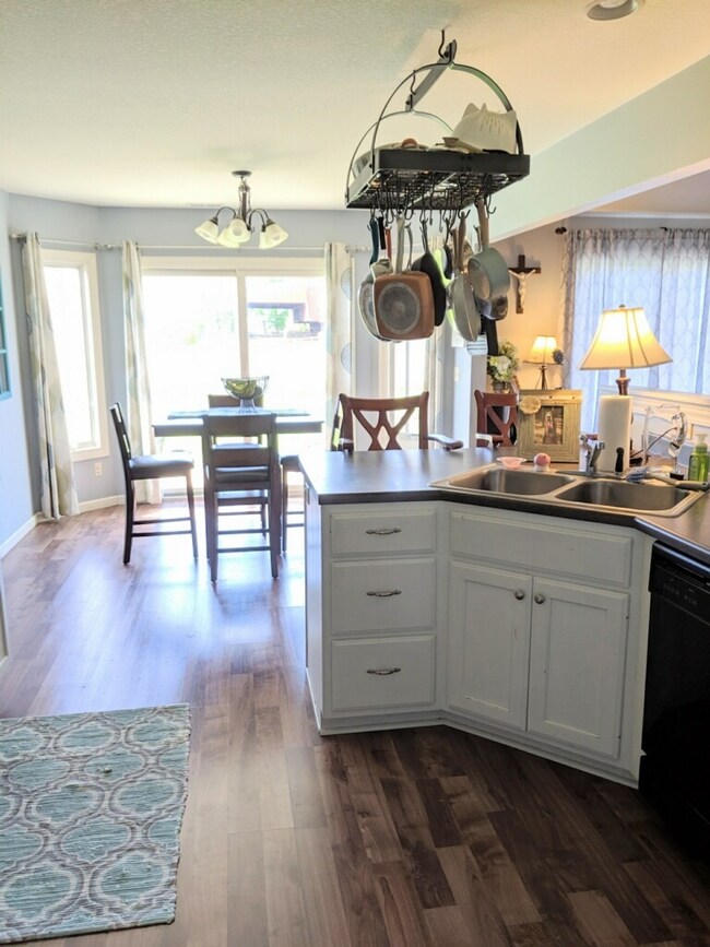 2913 Marguerite Dr, Huntertown, IN 46748 - photo 6