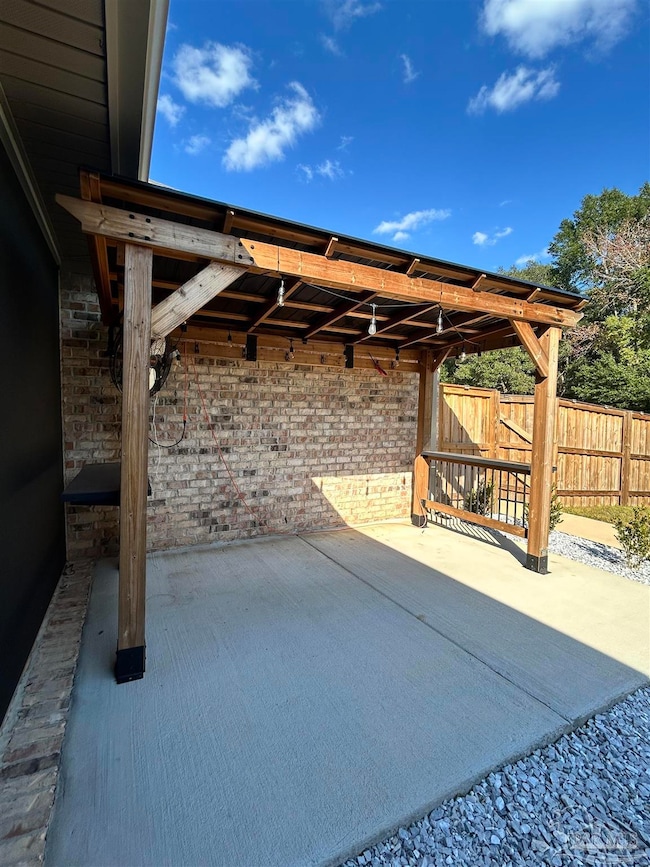 4084 Blue Hillside Ln, Milton, FL 32583 - photo 3