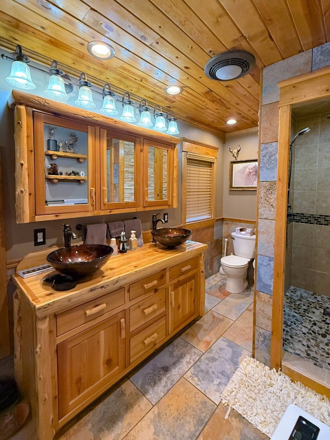 409 W Wilton St, Norton, KS 67654 - photo 4