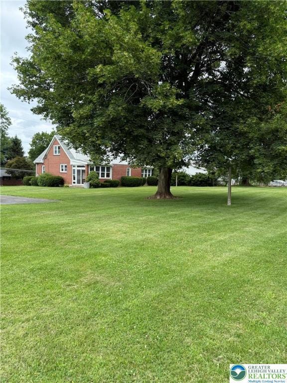 562 Georgetown Rd, Nazareth, PA 18064 - photo 2