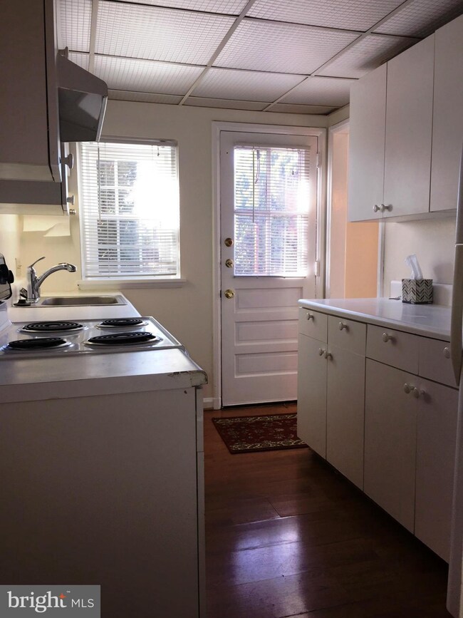 3621 S Taylor St unit 914, Arlington, VA 22206 - photo 6