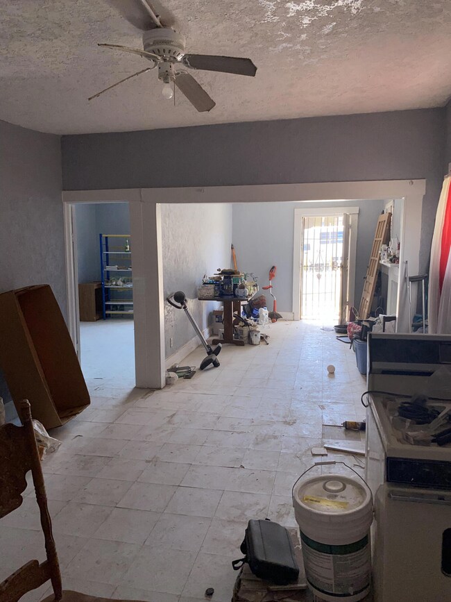 3904 N Piedras St unit 3906, El Paso, TX 79930 - photo 7