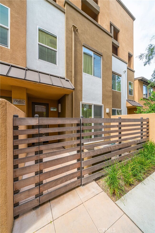 1568 W Artesia Square unit C, Gardena, CA 90248 - photo 6