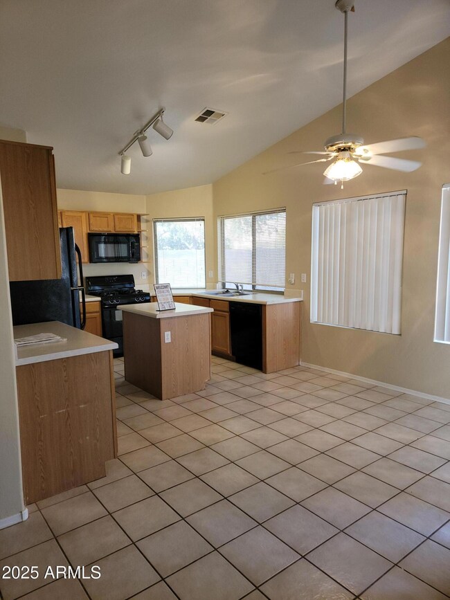 2096 E Catclaw St, Gilbert, AZ 85296 - photo 4