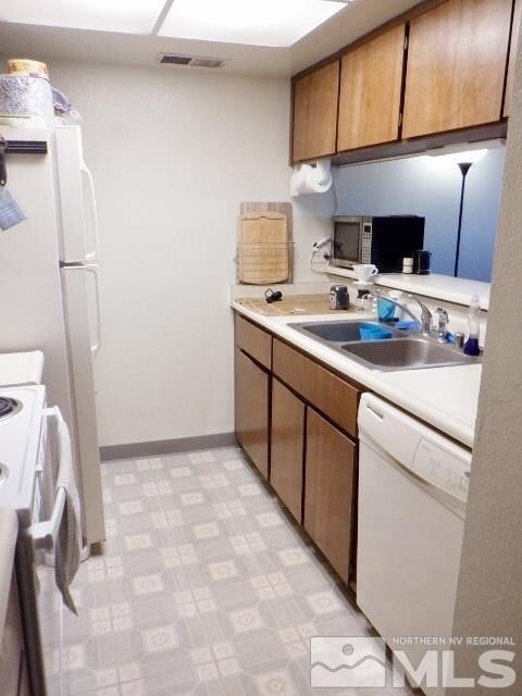 1520 Steven Ct, Sparks, NV 89431 - photo 3