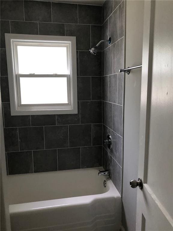 1924 N Drexel Ave, Indianapolis, IN 46218 - photo 6