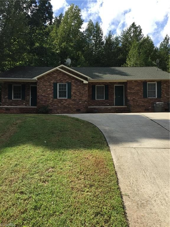 730 Breeze Hill Rd, Asheboro, NC 27203 - photo 2