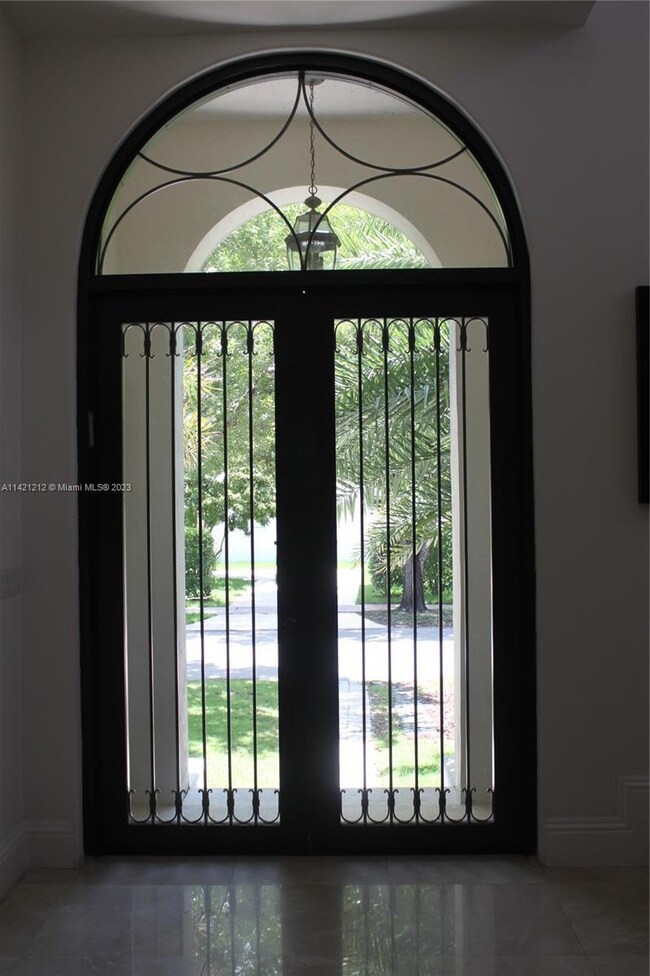 274 W Mashta Dr, Key Biscayne, FL 33149 - photo 6